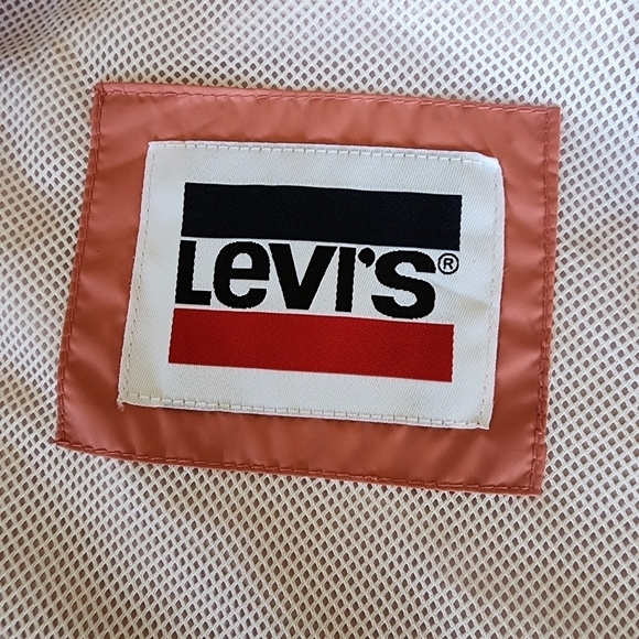 NWT Levi's Colorblock Hooded Jacket Pink/White Women's Size XL. - Picture 6 of 10